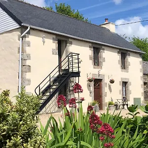 The Lotus. Romantic, Rural Hideaway Near Huelgoat , Loqueffret France